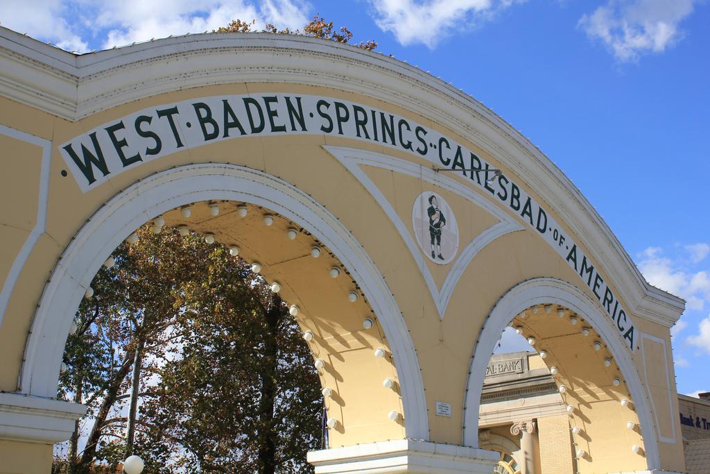 West Baden Springs Hotel フレンチ・リック エクステリア 写真