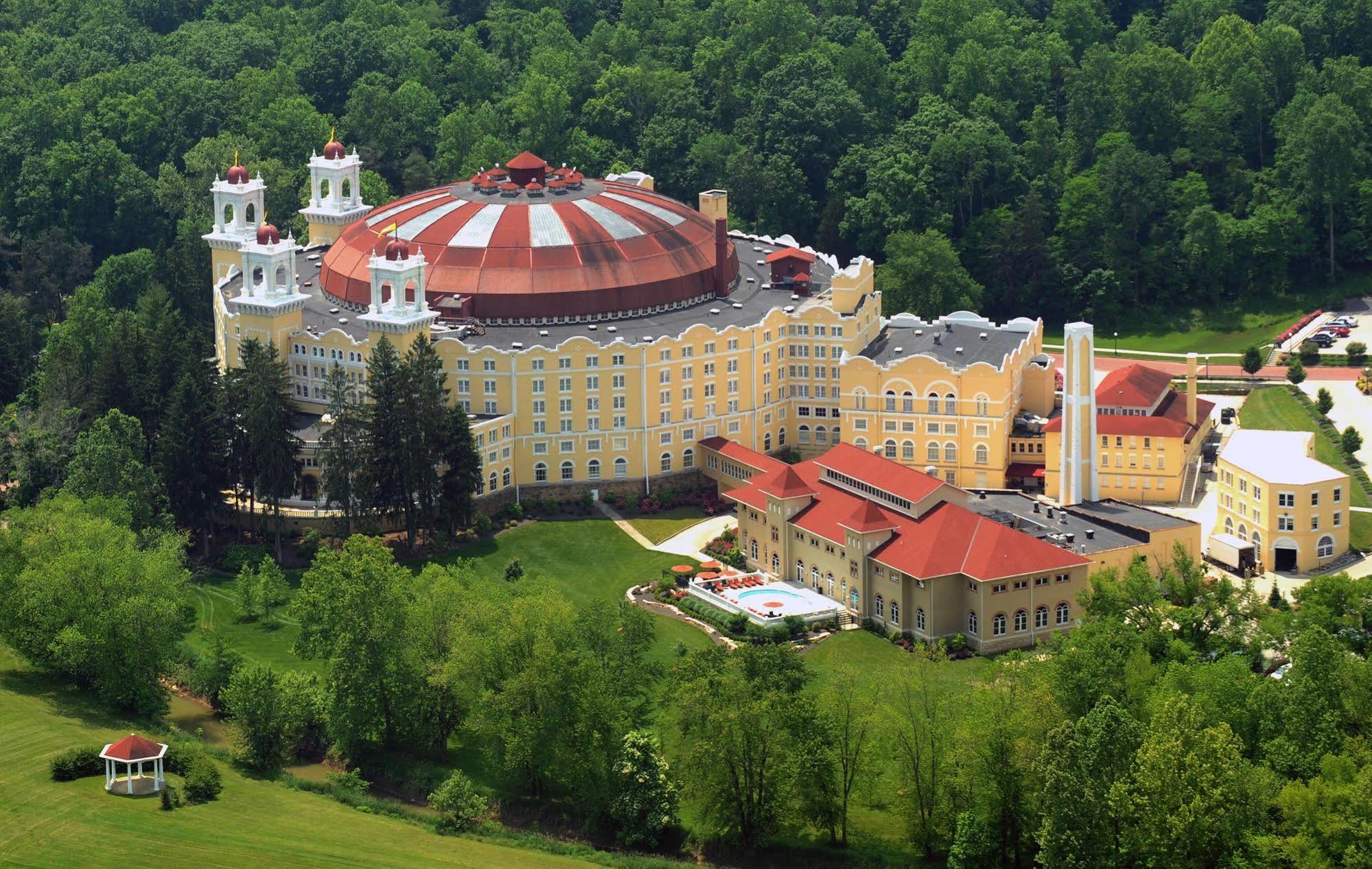 West Baden Springs Hotel フレンチ・リック エクステリア 写真